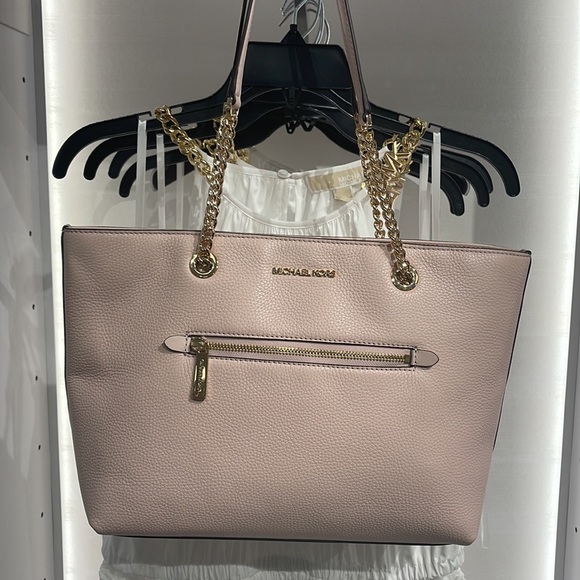 MICHAEL KORS
Jet Set Medium Front Zip Pebbled Leather Chain Tote 
Powder Blush - Picture 2 of 16